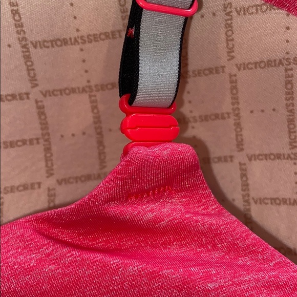Victoria’s Secret Bra pink 36C No wires interchangeable straps - Picture 6 of 7